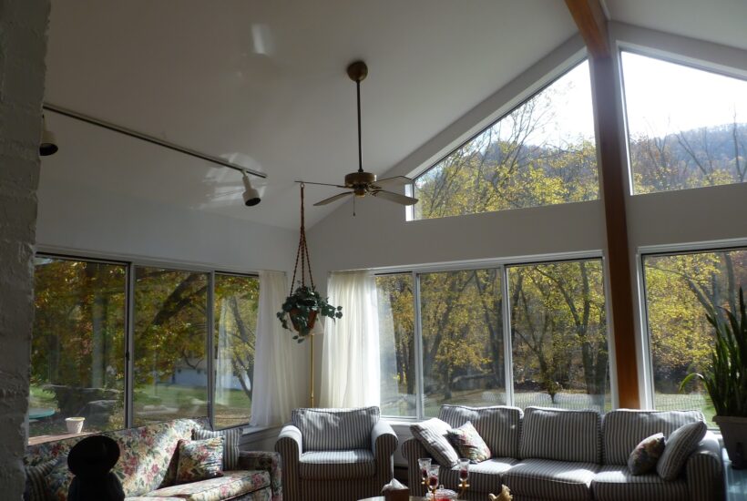 Growing in Grace | DIY Curtain Rod & Holder
